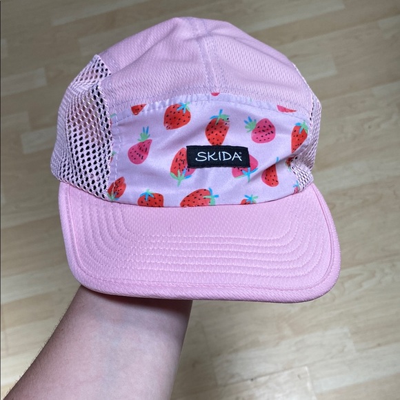 Skida Pink Strawberry Cap - Picture 1 of 2